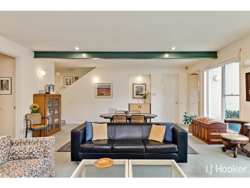 19 Empire Circuit, Forrest ACT 2603