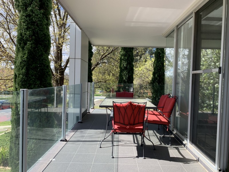 3/32 Canberra Avenue, Forrest ACT 2603