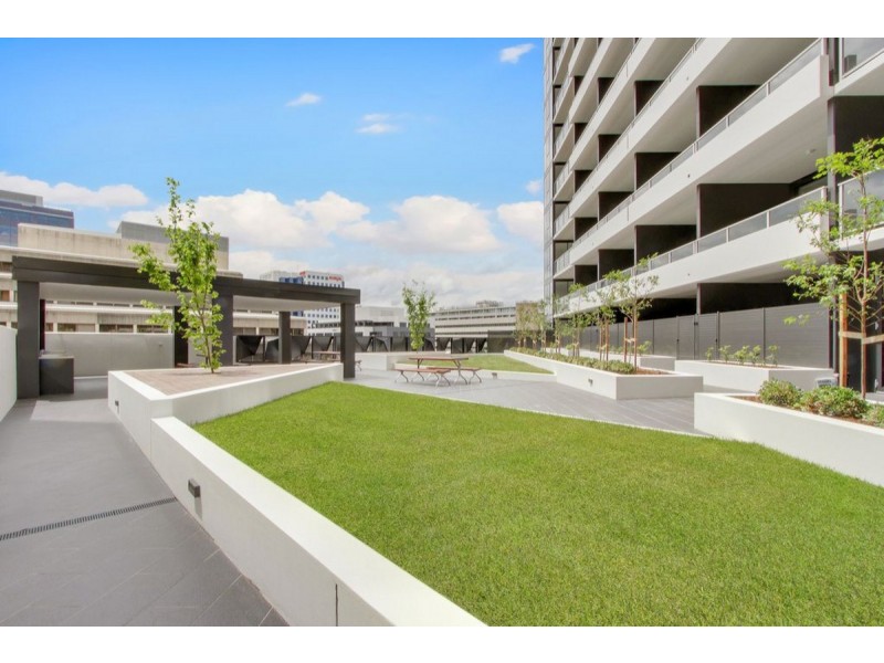 73/45 West Row, City ACT 2601