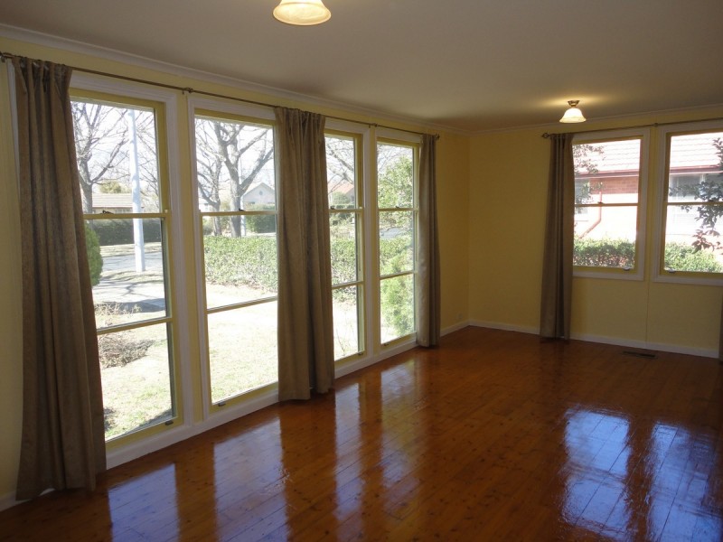 26 Bundeela Street, Narrabundah ACT 2604