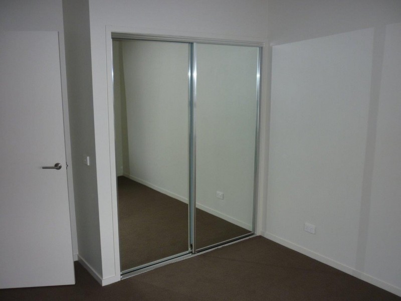 161/54 Eyre Street, Kingston ACT 2604