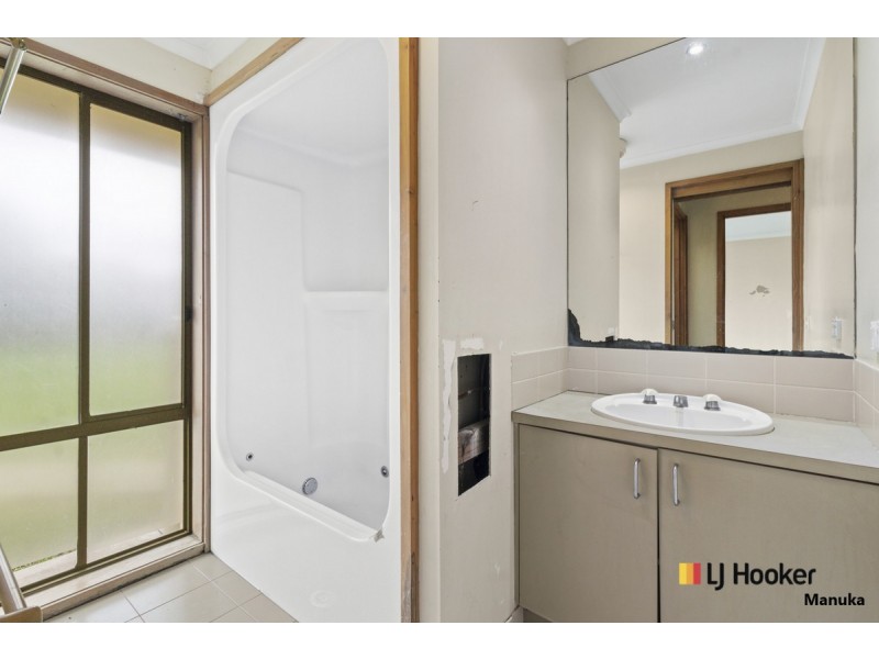 6 Rayment Place, Gowrie ACT 2904