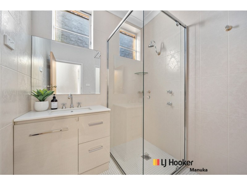 9 Evans Crescent, Griffith ACT 2603
