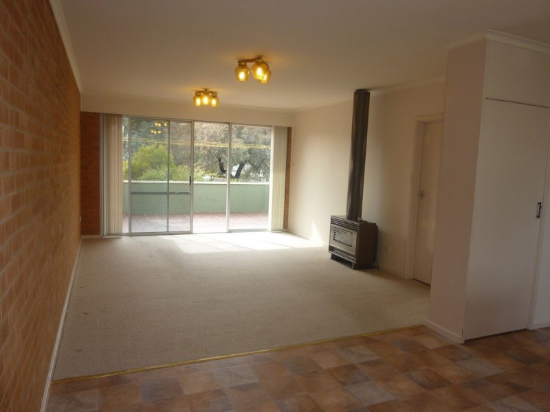 4/10 Longerenong Street, Farrer ACT 2607