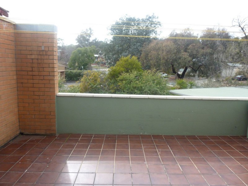 4/10 Longerenong Street, Farrer ACT 2607