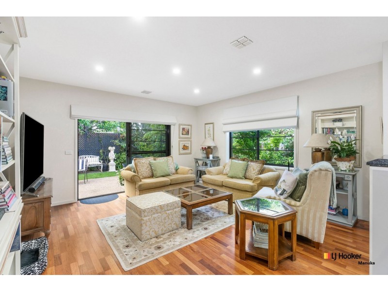 12 Newdegate Street, Deakin ACT 2600