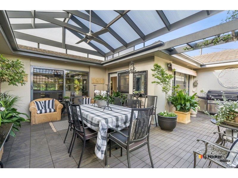 12 Newdegate Street, Deakin ACT 2600