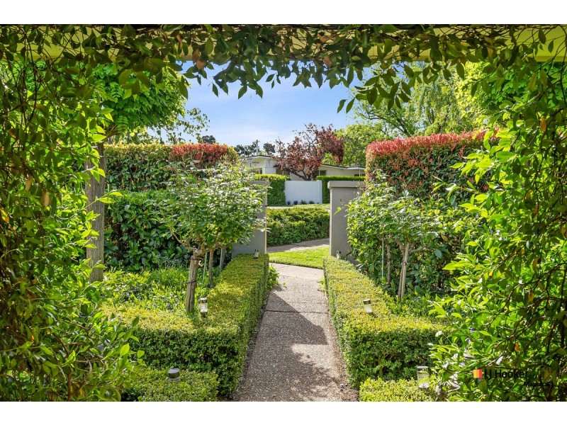 12 Newdegate Street, Deakin ACT 2600