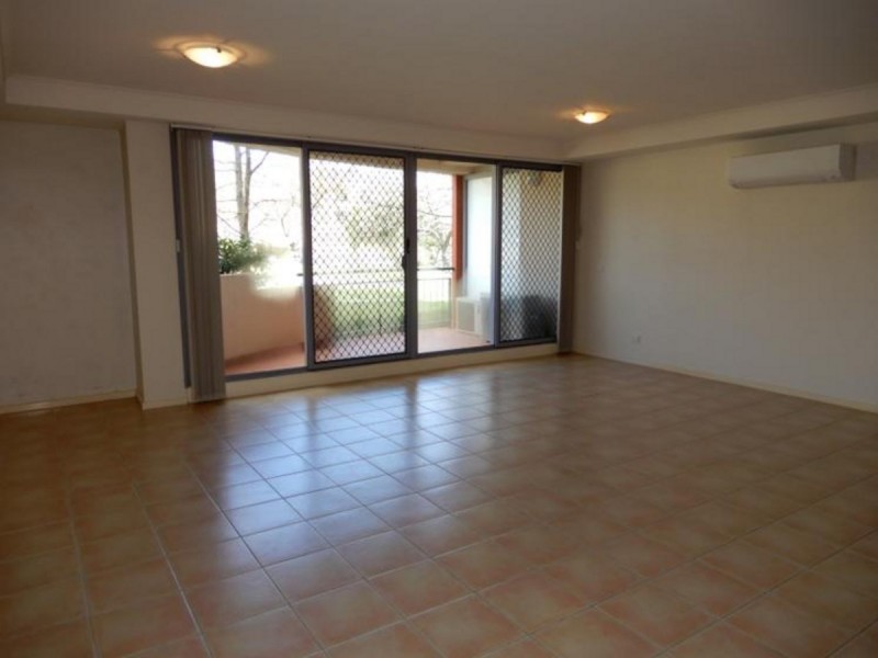 212/107 Canberra Avenue, Griffith ACT 2603