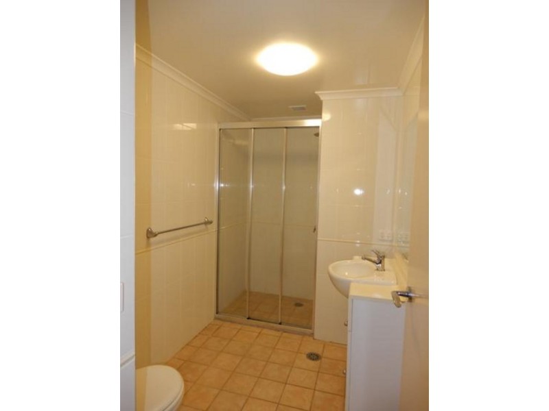 212/107 Canberra Avenue, Griffith ACT 2603