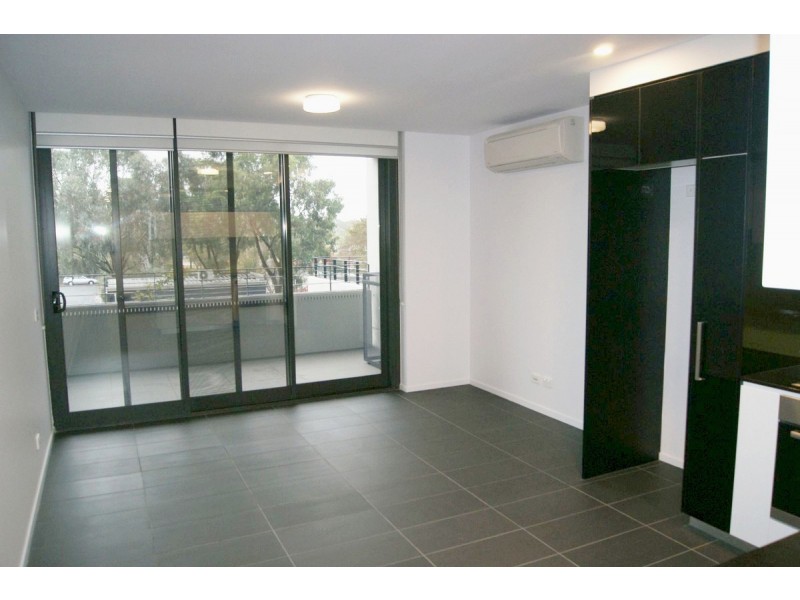 68/99 Eastern Valley Way, Belconnen ACT 2617