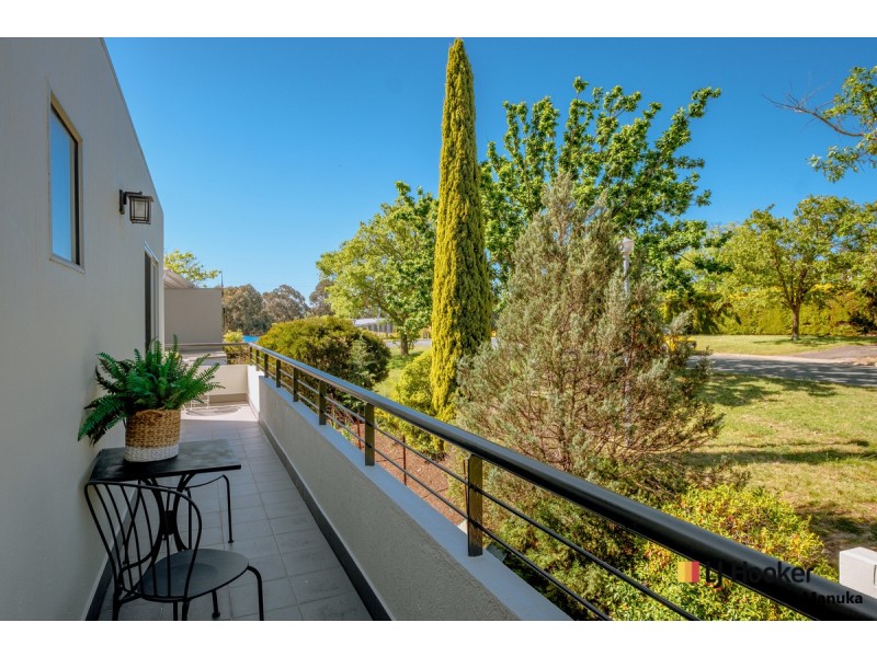 10 Fergusson Crescent, Deakin ACT 2600