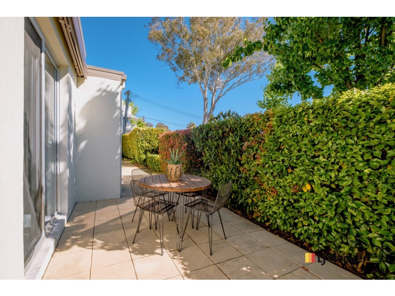 10 Fergusson Crescent, Deakin ACT 2600