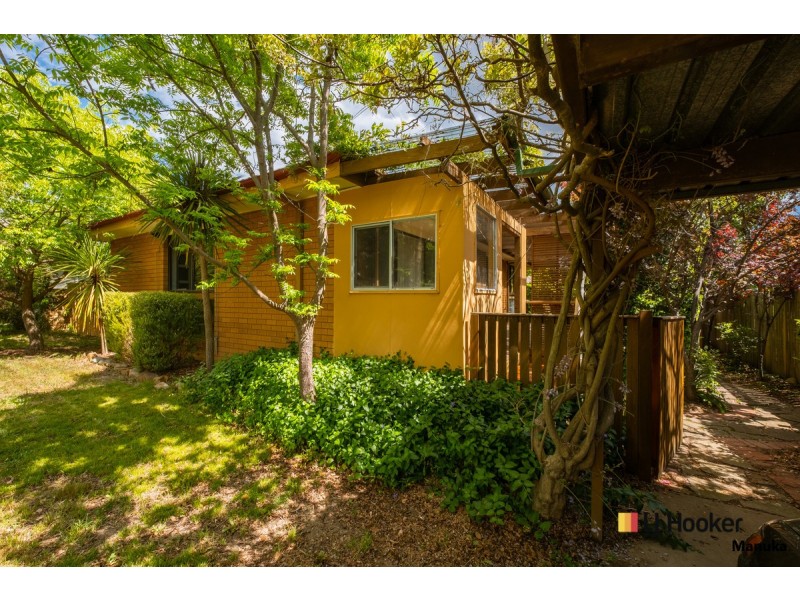 9 Clambe Place, Charnwood ACT 2615