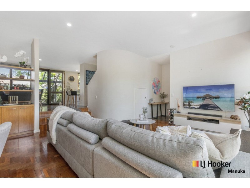98 Arthur Circle, Forrest ACT 2603