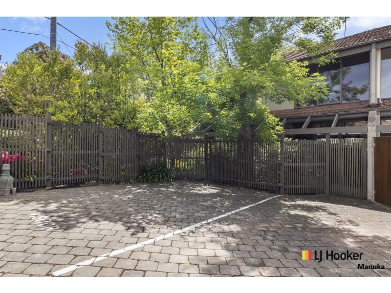 98 Arthur Circle, Forrest ACT 2603