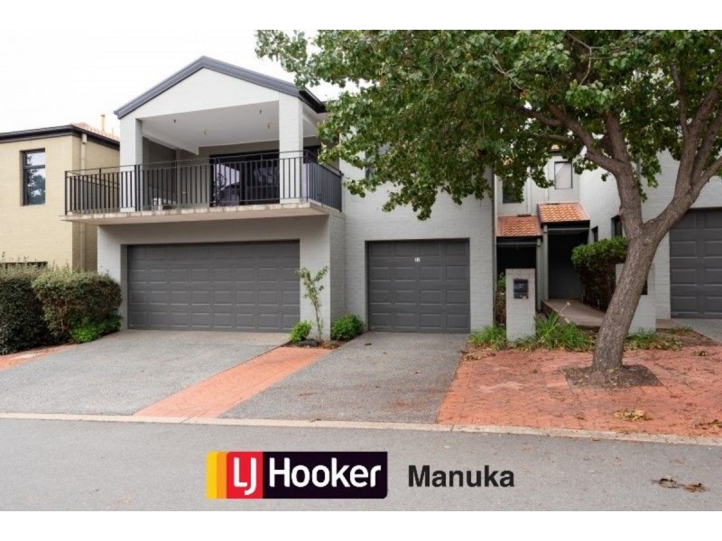 32 Winarlia Lane, Gungahlin ACT 2912