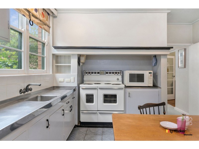 14 Arthur Circle, Forrest ACT 2603