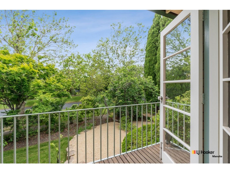 14 Arthur Circle, Forrest ACT 2603