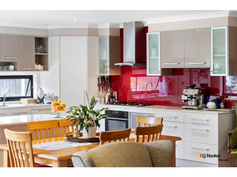 43 Macfarlane Burnet Avenue, Macgregor ACT 2615