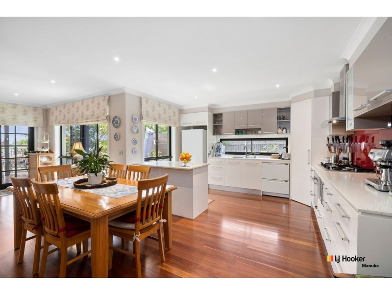 43 Macfarlane Burnet Avenue, Macgregor ACT 2615