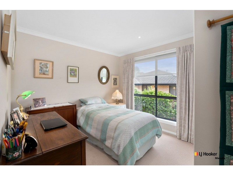 43 Macfarlane Burnet Avenue, Macgregor ACT 2615