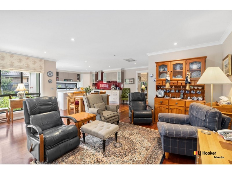 43 Macfarlane Burnet Avenue, Macgregor ACT 2615