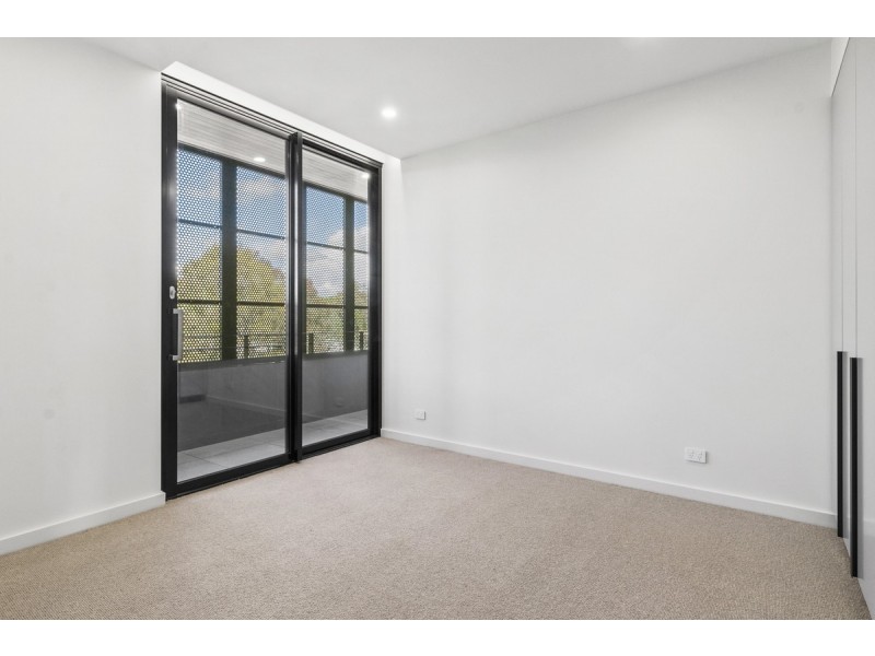 63/7 State Circle, Forrest ACT 2603