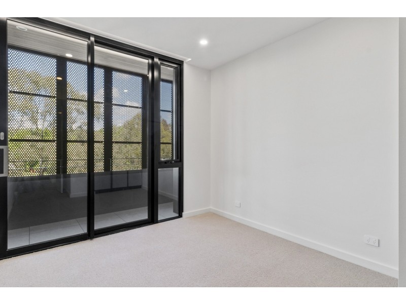 63/7 State Circle, Forrest ACT 2603