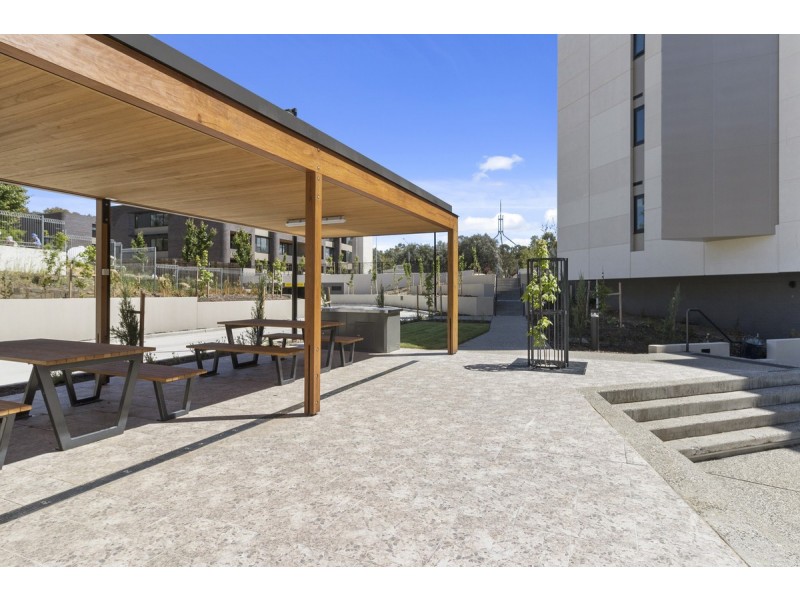 63/7 State Circle, Forrest ACT 2603
