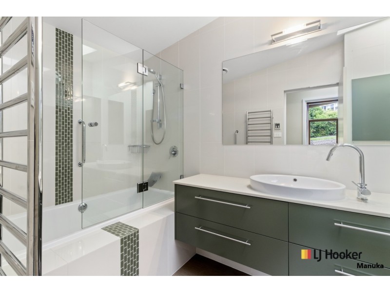 28 Tompson Street, Garran ACT 2605