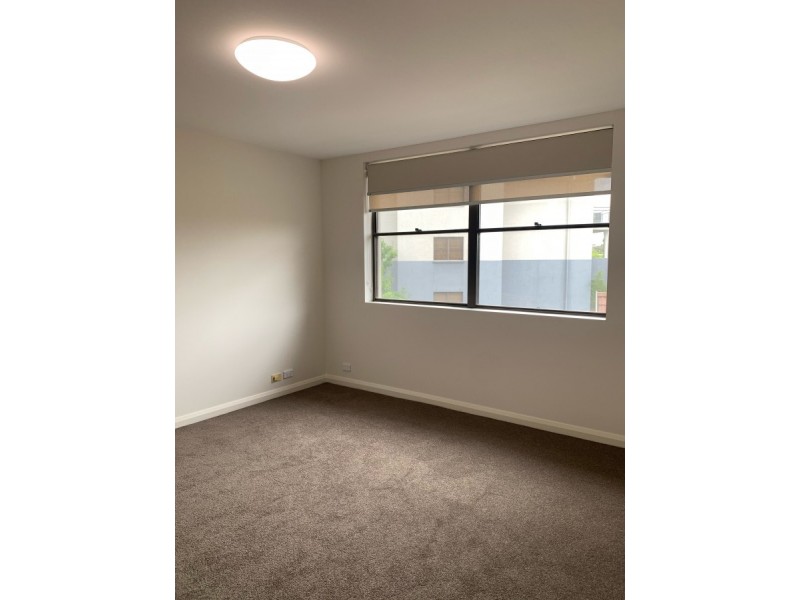 34/17 Eldridge Crescent, Garran ACT 2605