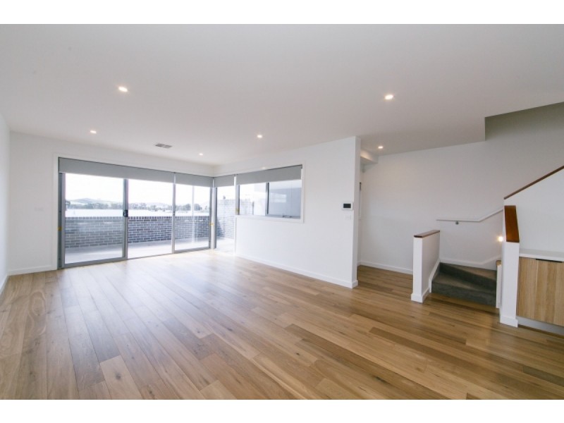 16/18 Sellbach Street, Weston ACT 2611