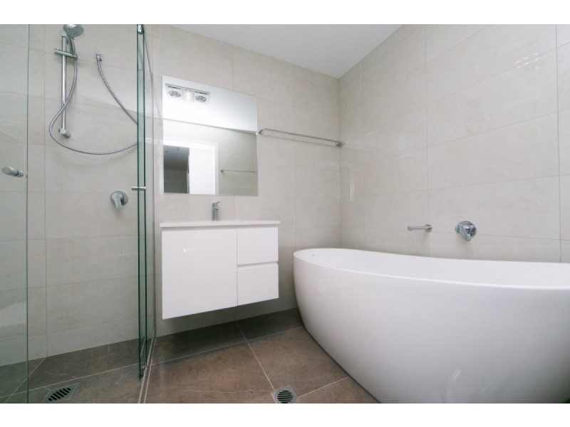 16/18 Sellbach Street, Weston ACT 2611