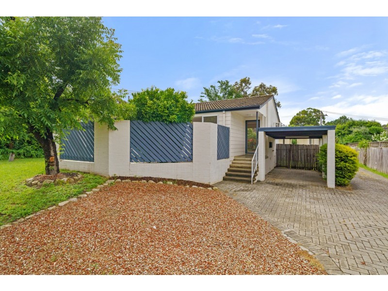 12A Eggleston Crescent, Chifley ACT 2606