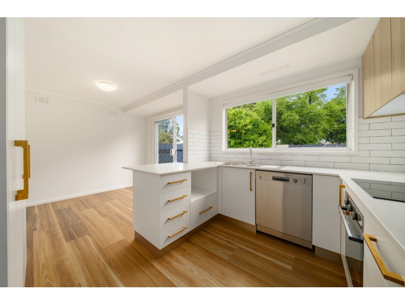 12A Eggleston Crescent, Chifley ACT 2606