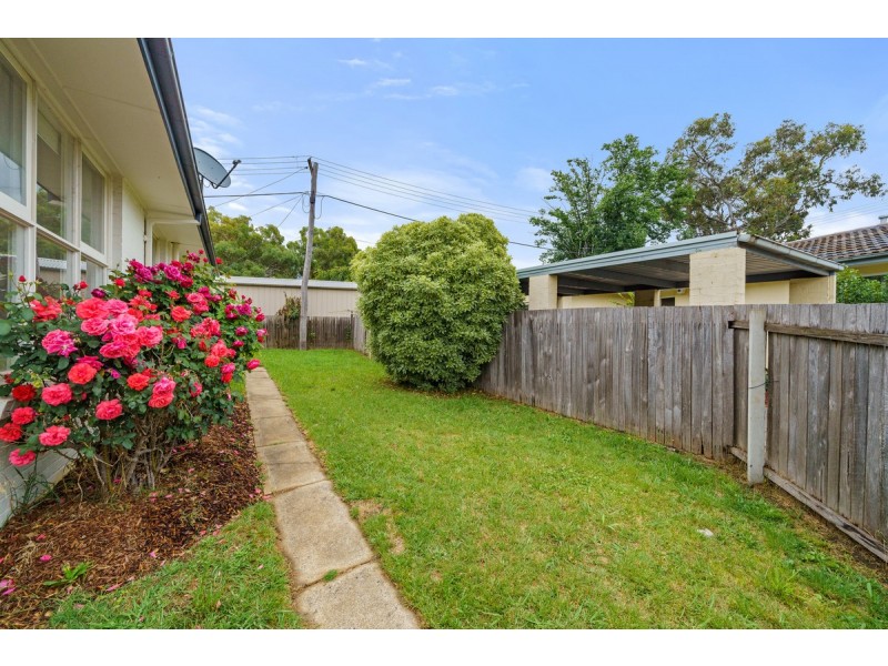 12A Eggleston Crescent, Chifley ACT 2606