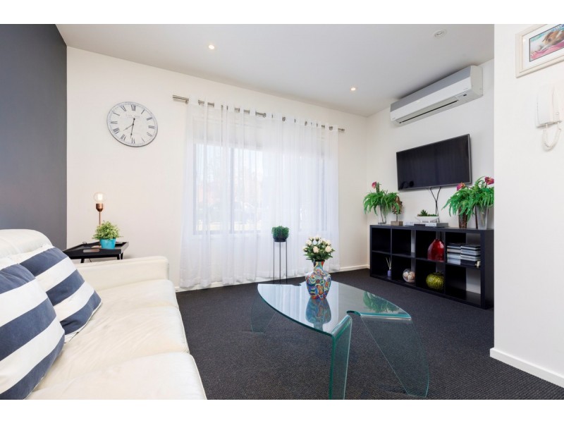 57/39 Jerrabomberra Avenue, Narrabundah ACT 2604