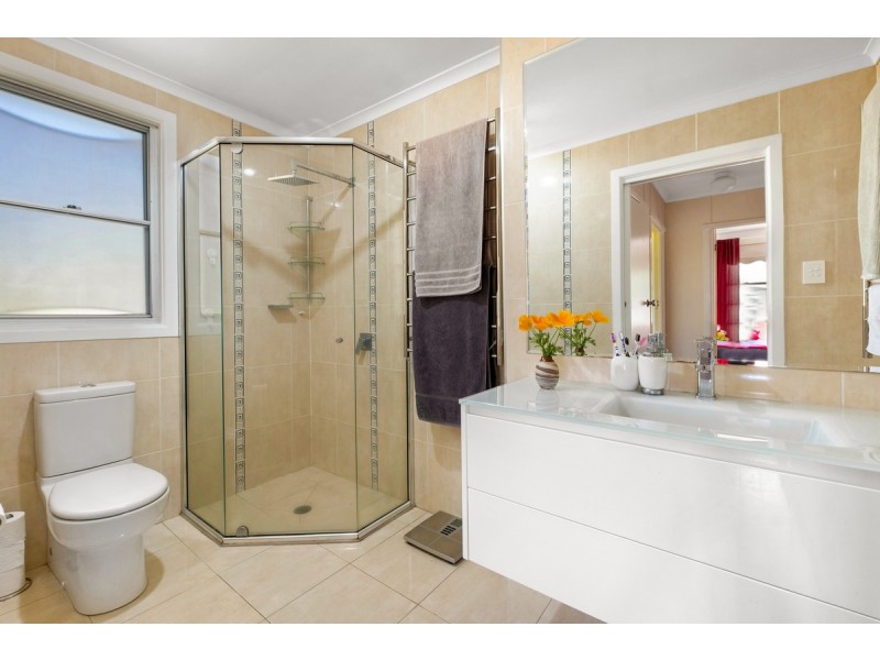 13 Mindarie Street, Narrabundah ACT 2604