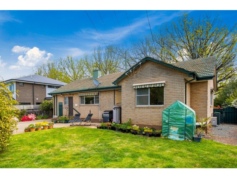13 Mindarie Street, Narrabundah ACT 2604