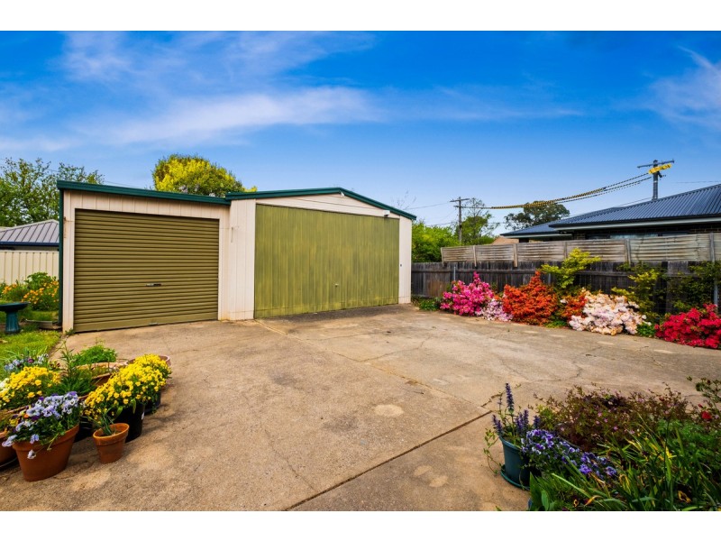13 Mindarie Street, Narrabundah ACT 2604