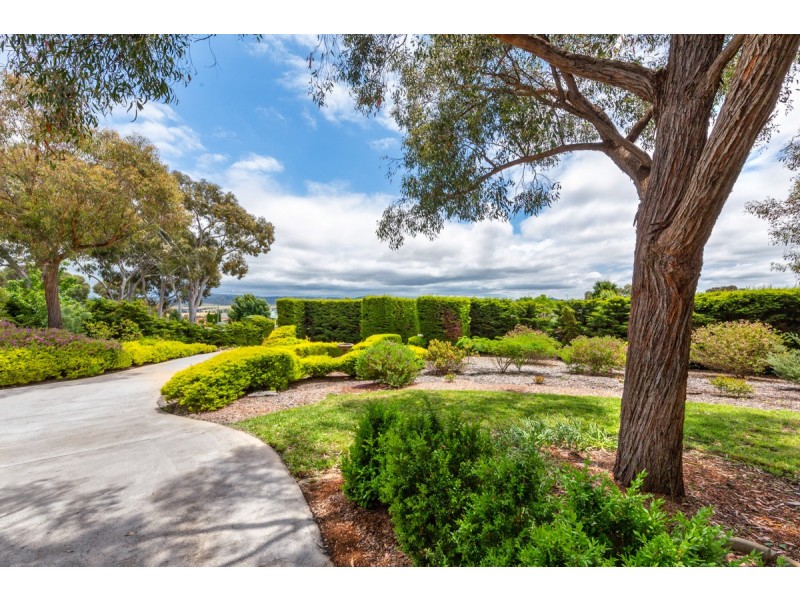 30 Carolyn Jackson Drive, Jerrabomberra NSW 2619