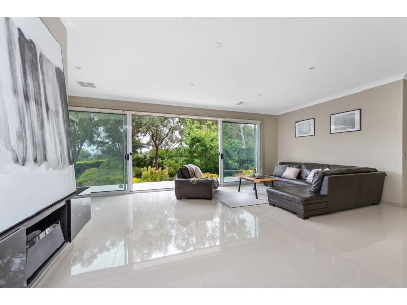 30 Carolyn Jackson Drive, Jerrabomberra NSW 2619