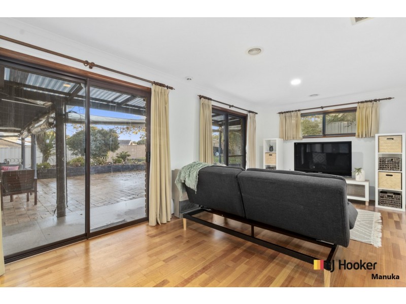 2 Kingsbury Street, Gowrie ACT 2904