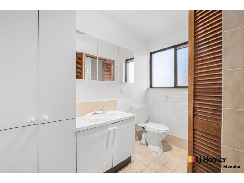 16/2 Buik Place, Belconnen ACT 2617