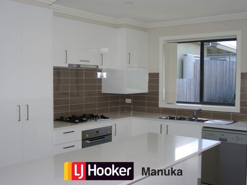 8 Haven Street, Harrison ACT 2914