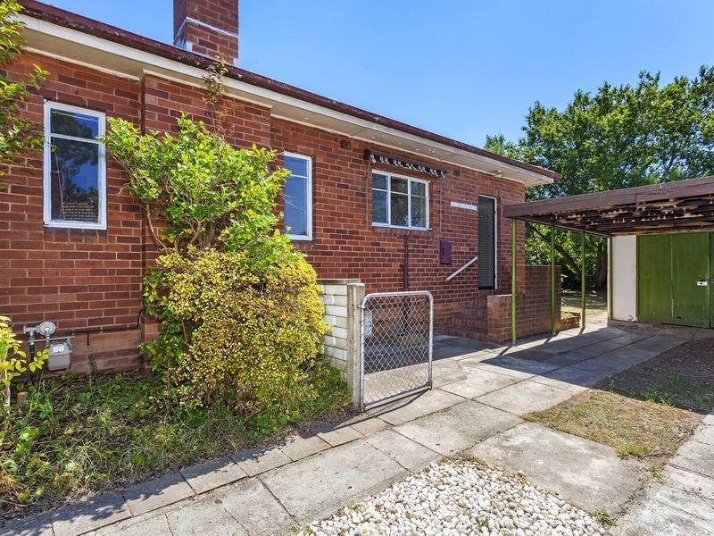 103 Captain Cook Crescent, Narrabundah ACT 2604