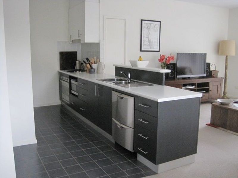 12/25 Jerrabomberra Avenue, Narrabundah ACT 2604