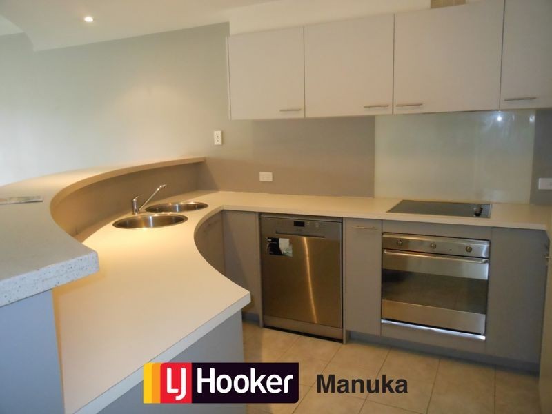 6/2 Eldridge Crescent, Garran ACT 2605