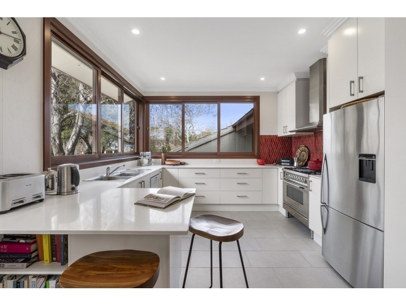 25 Bass Gardens, Griffith ACT 2603
